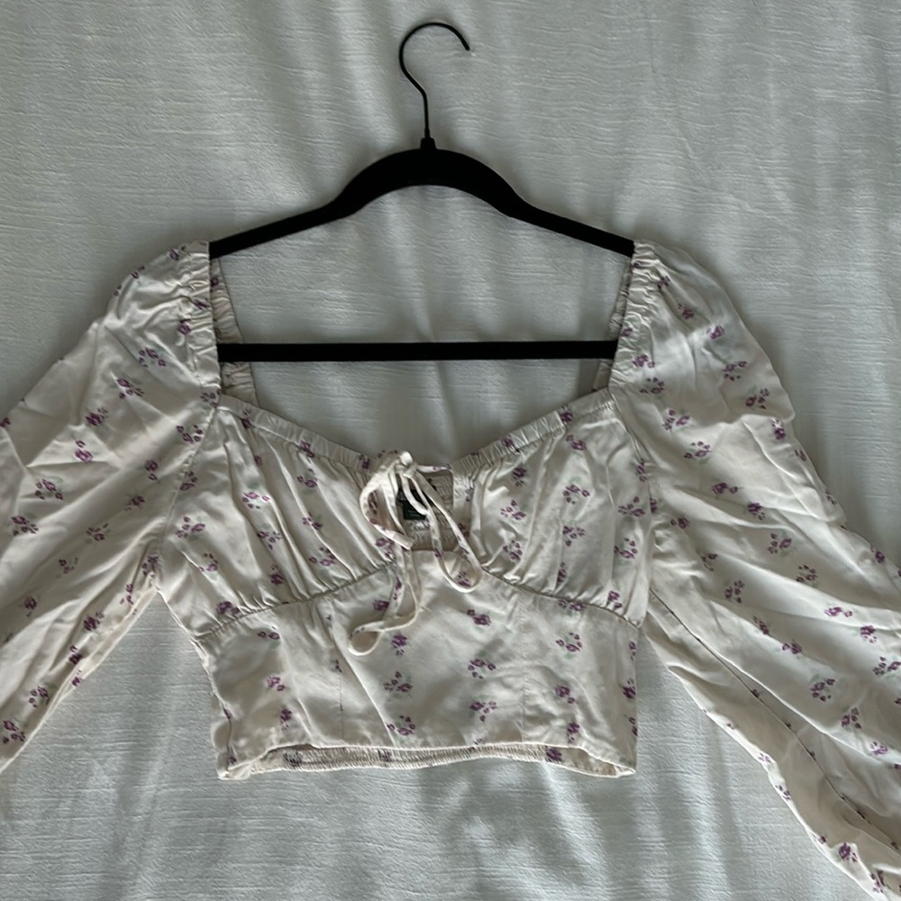 COPY - Puff Sleeve Floral Blouse
